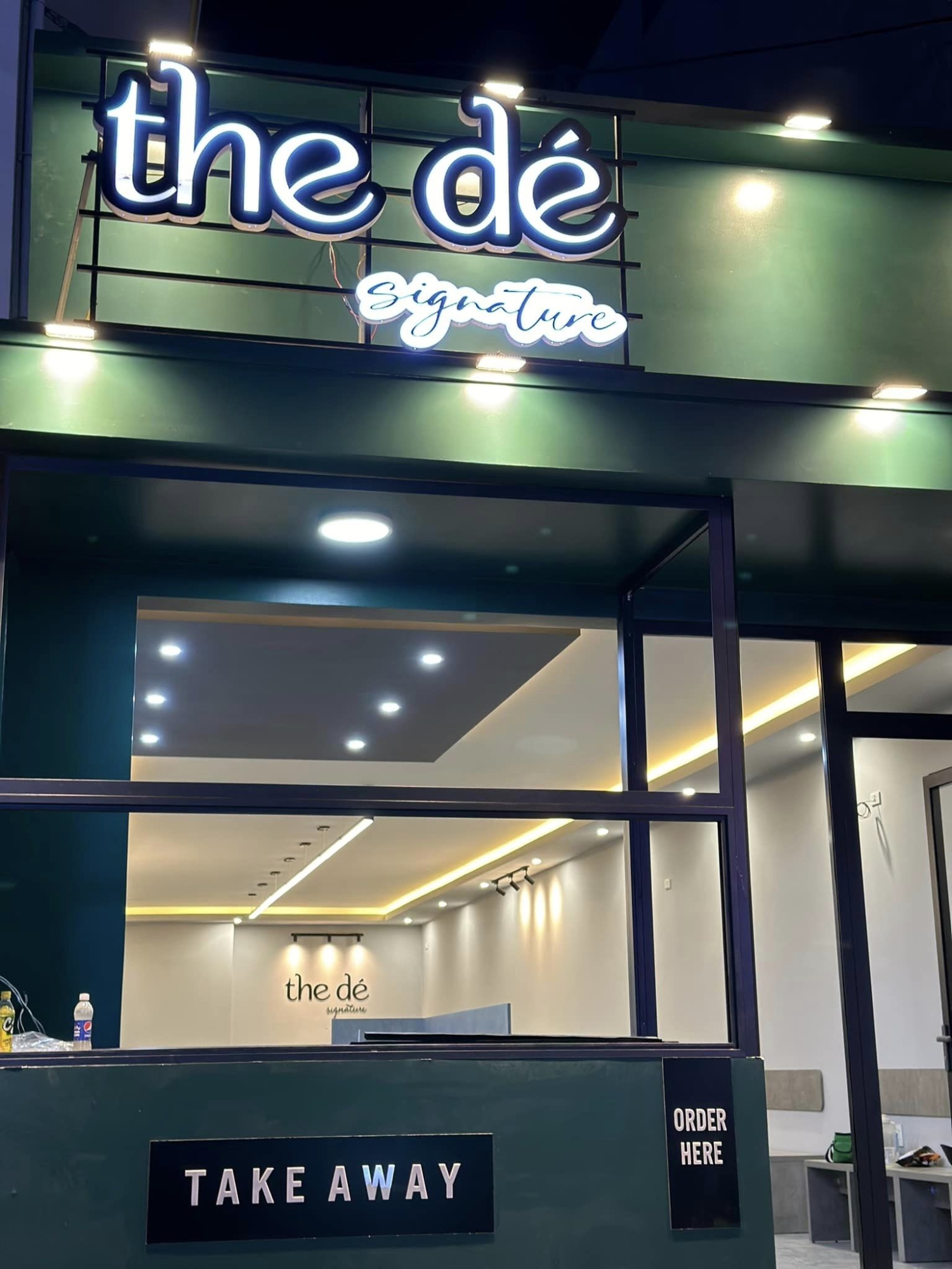 The Dé