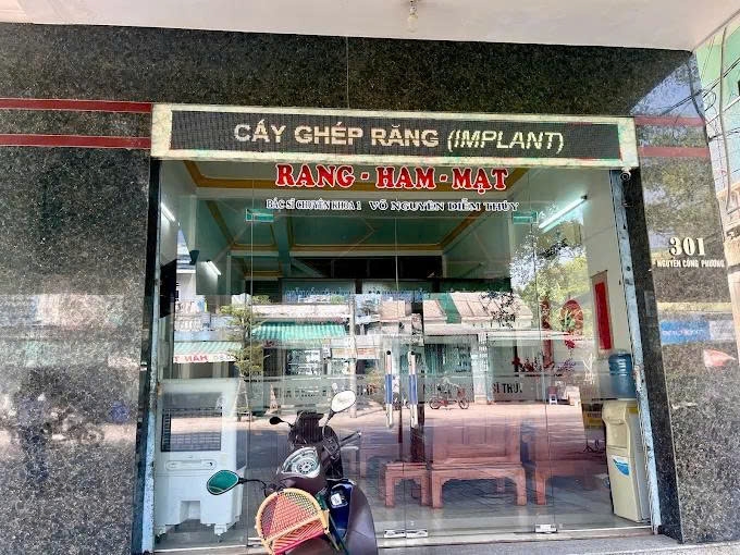 Nha khoa Bác sĩ Thúy