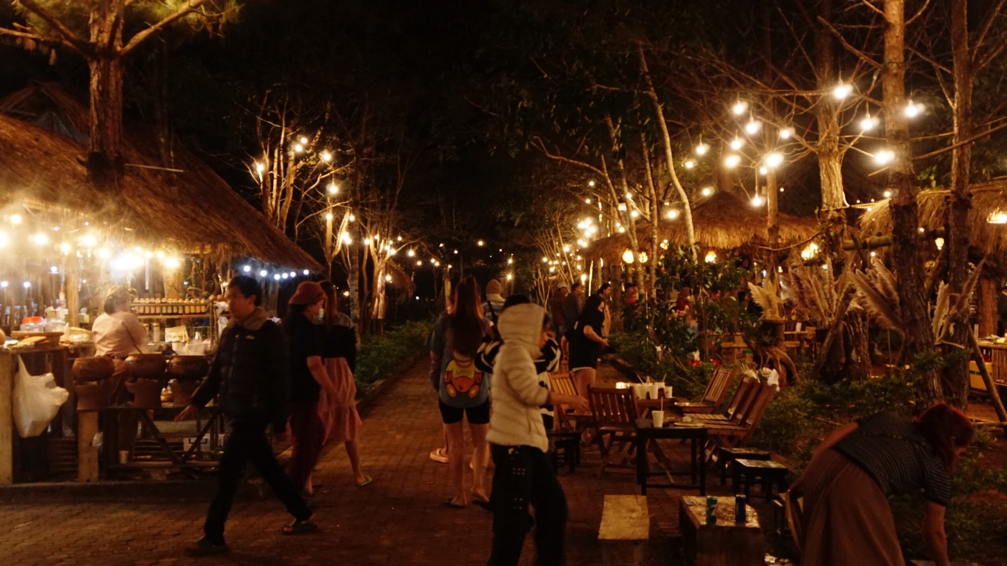 Chợ phiên Măng Đen