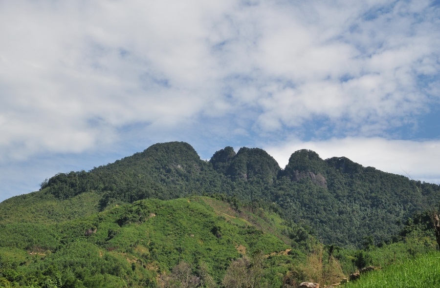 Núi răng cưa quảng ngãi - ảnh 1